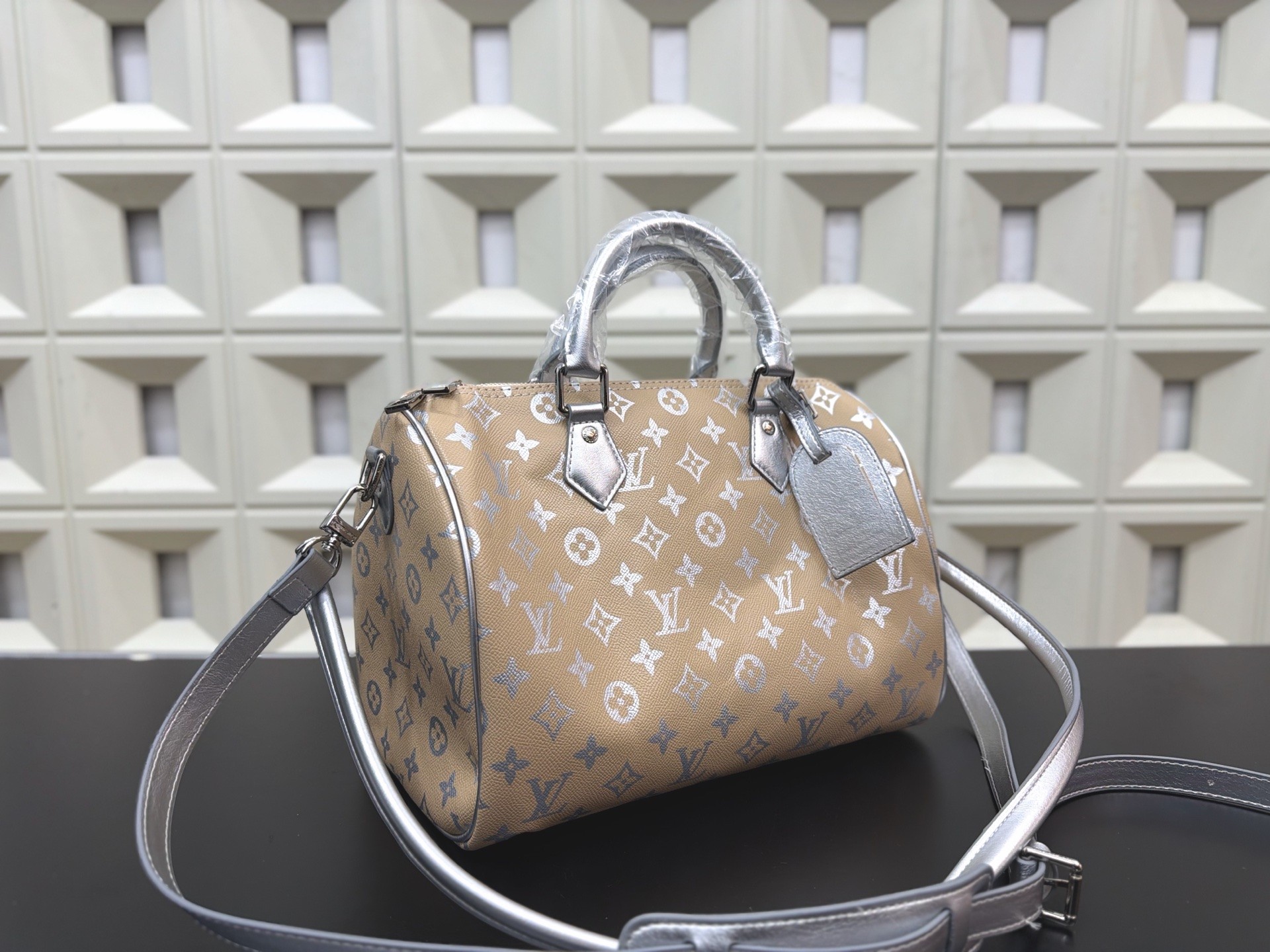 （Louis Vuitton）的 Speedy P9 Bandoulière 40
