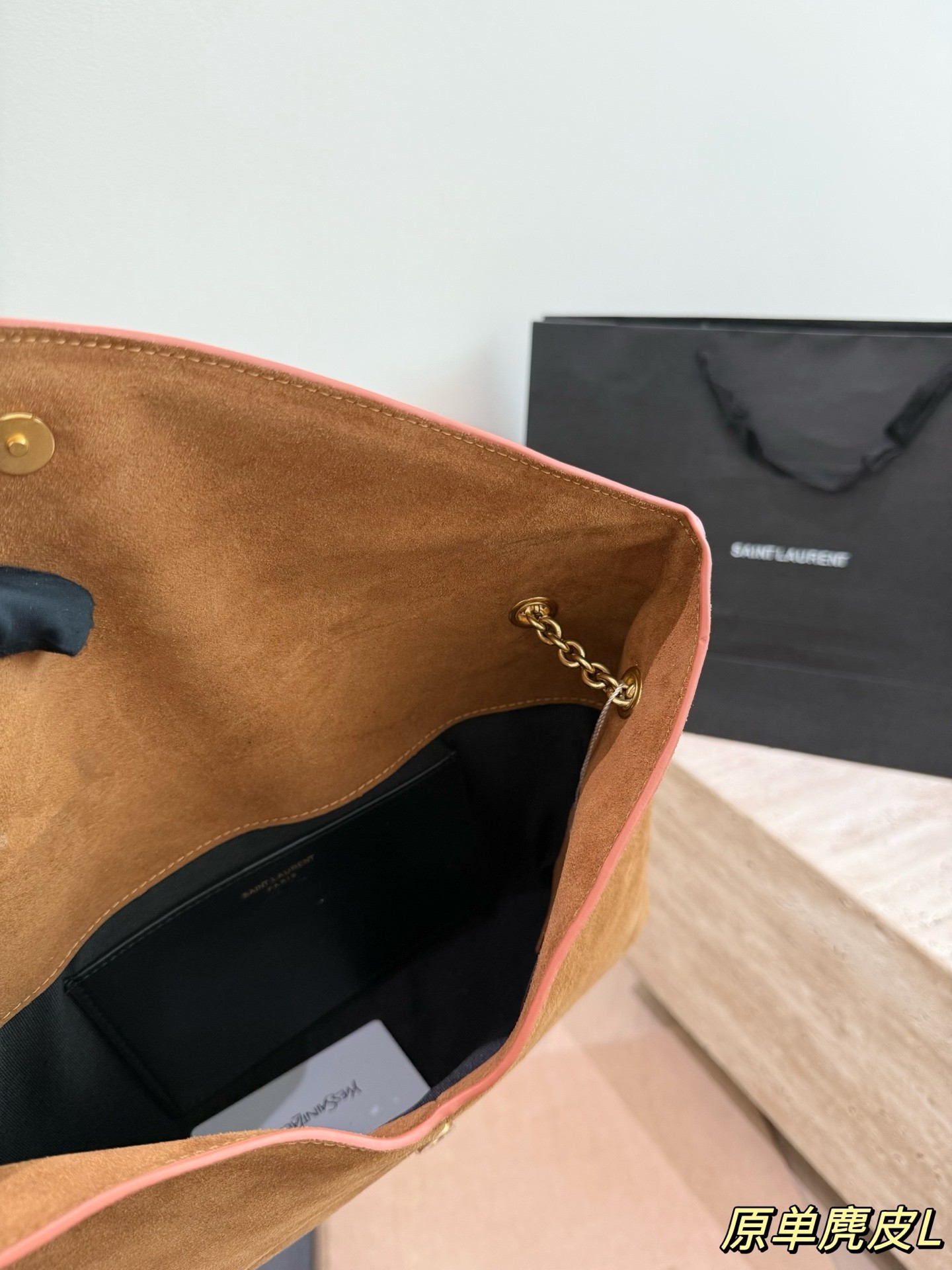 (Saint Laurent) Le Cassandre Large Suede Chain Clutch