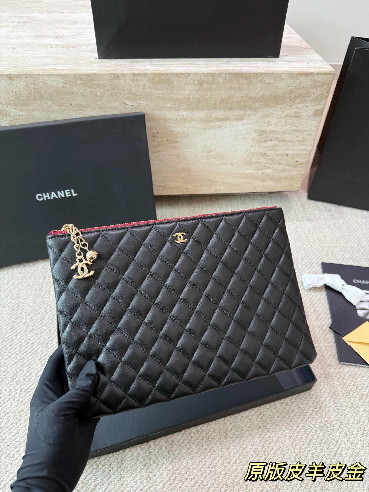 （Chanel）Classic Clutch