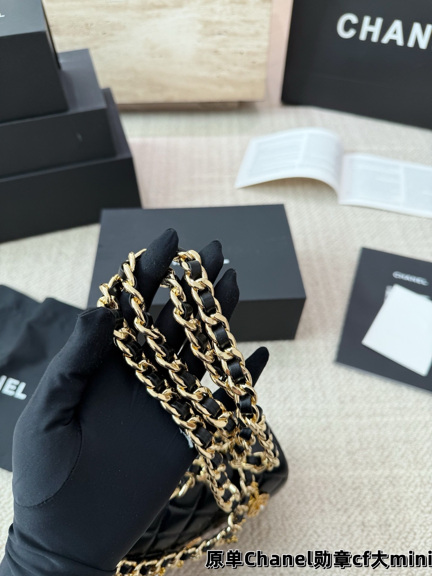 （Chanel）Mini CF with charms