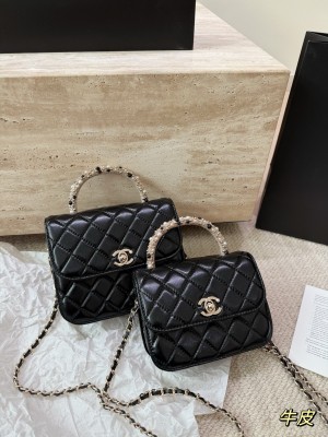 （Chanel）Flap Bag