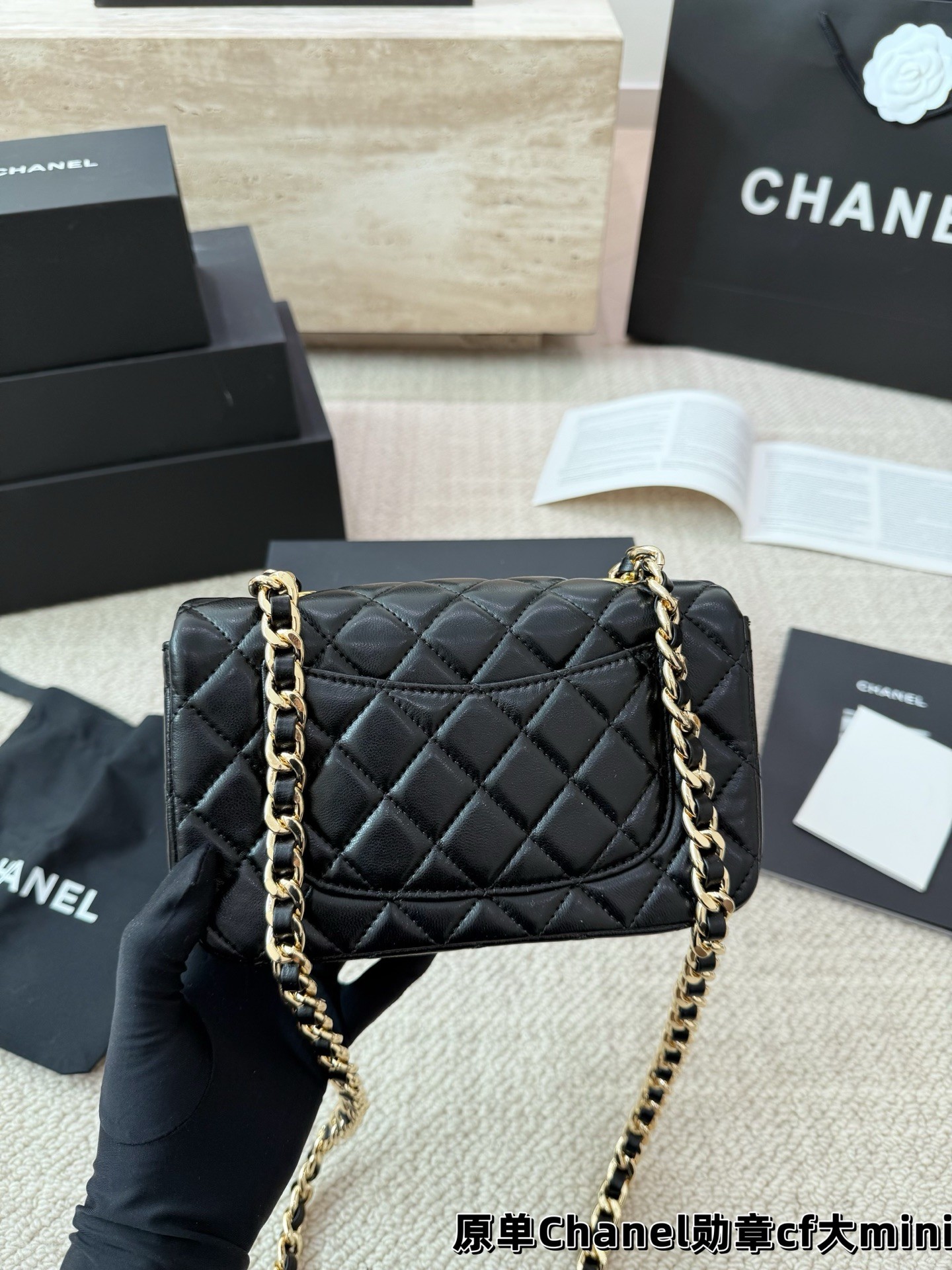 （Chanel）Mini CF with charms