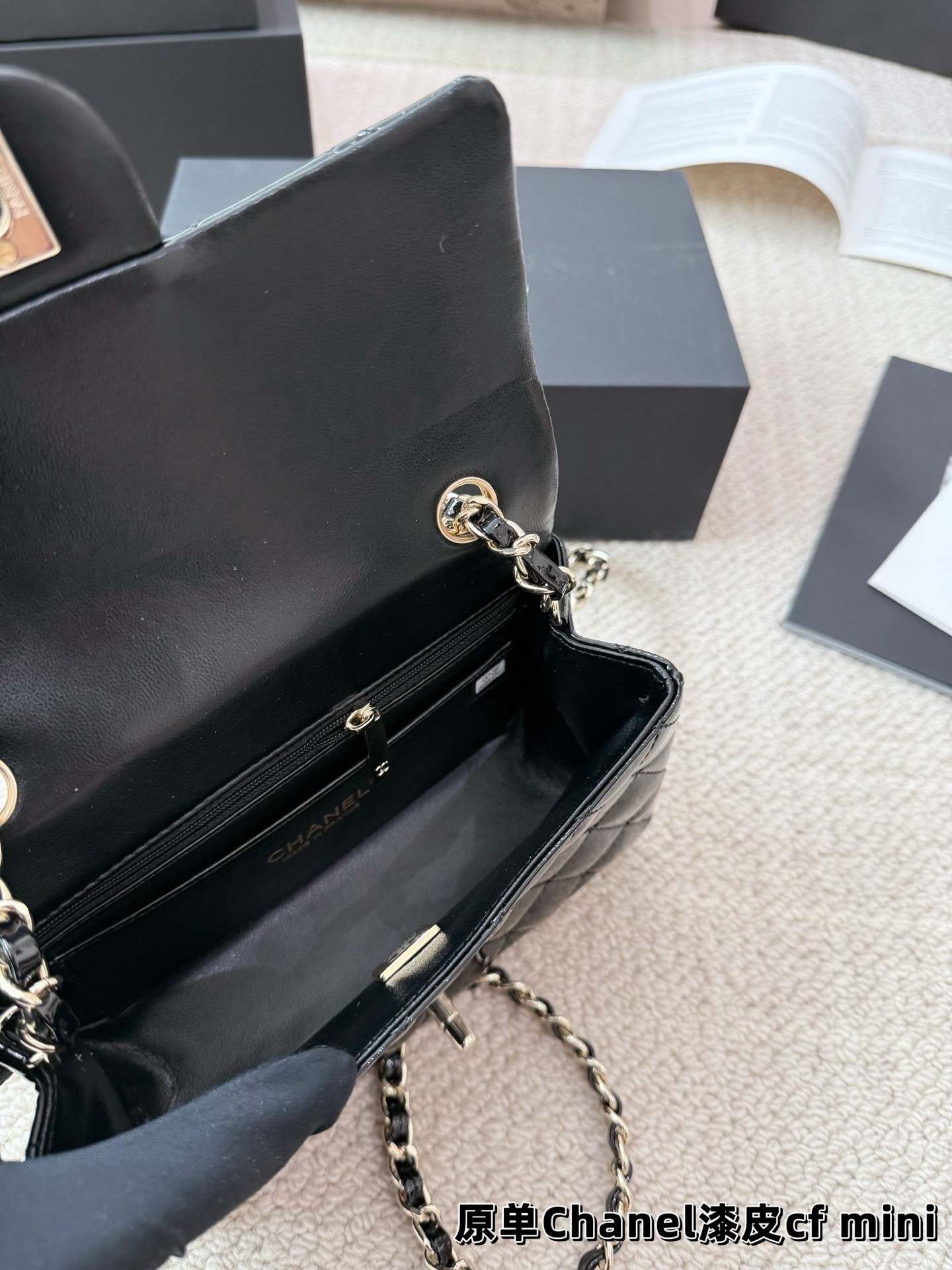 （Chanel） Mini Classic Flap (CF)