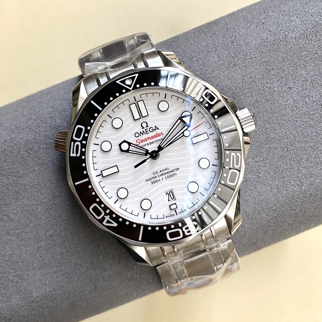 (OMEGA)  Seamaster Diver 300M