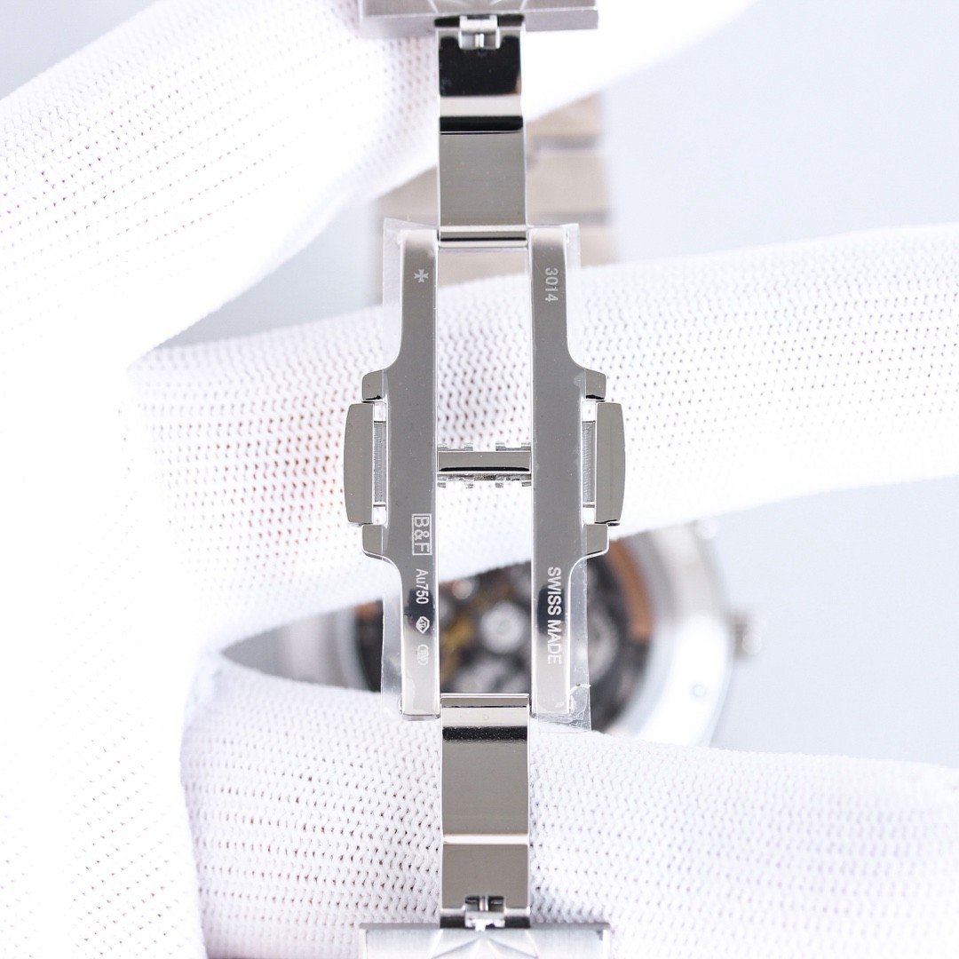 (Vacheron Constantin) Overseas