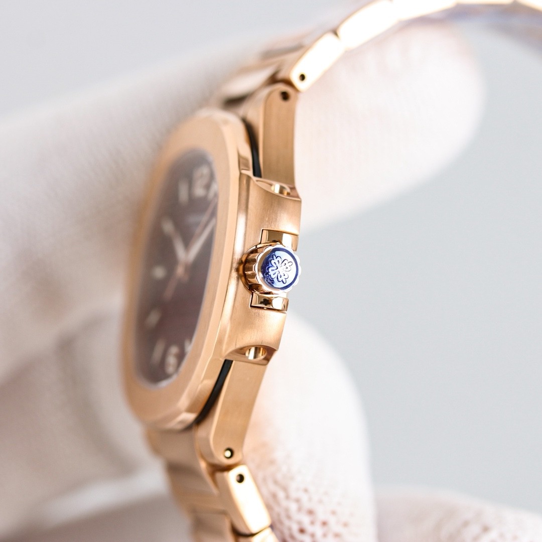 (Patek Philippe) Nautilus Collection Women's Watches