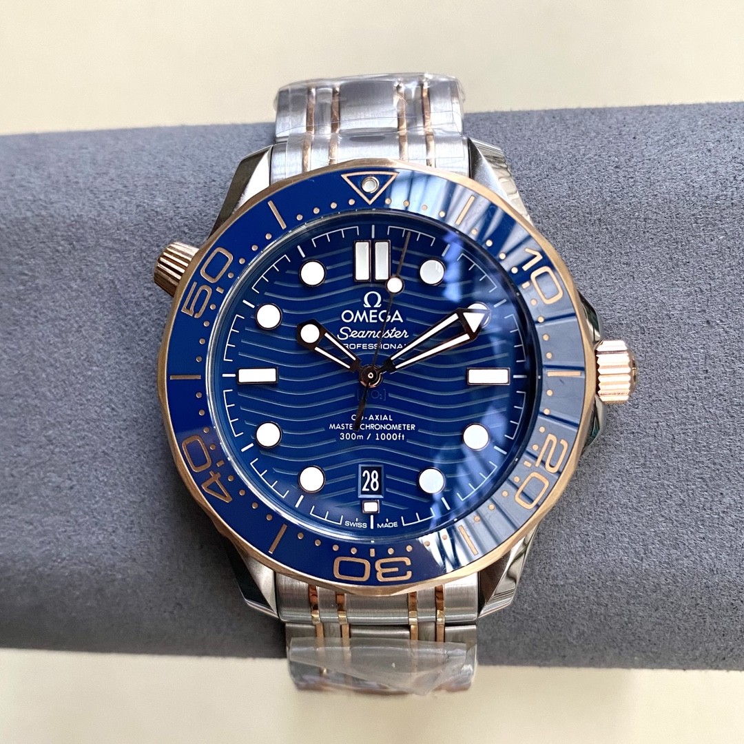 This watch is the 42mm Co-Axial Master Chronometer from the Omega Seamaster Diver 300M collection.