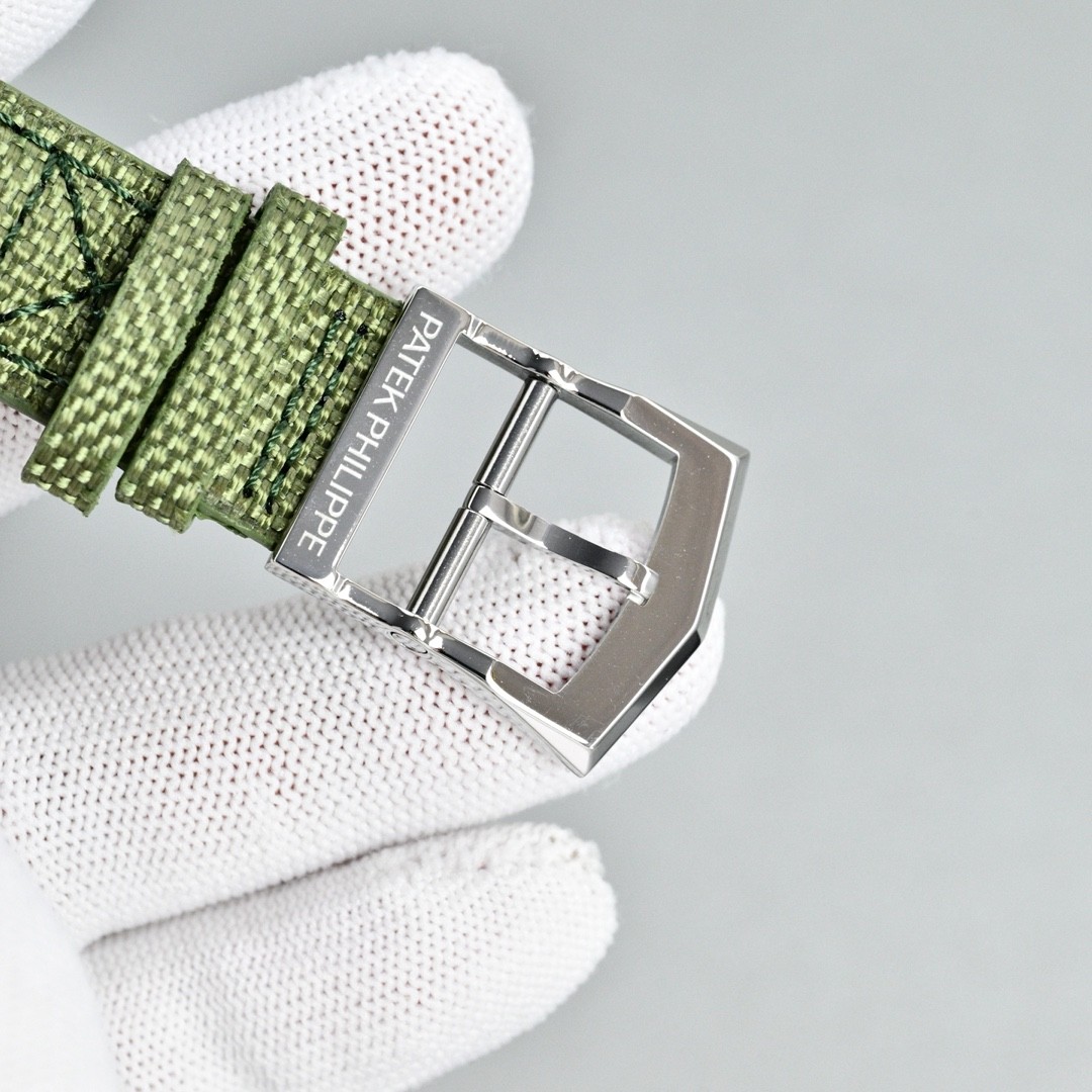 (Patek Philippe) Calatrava Pilot’s Travel Time Collection