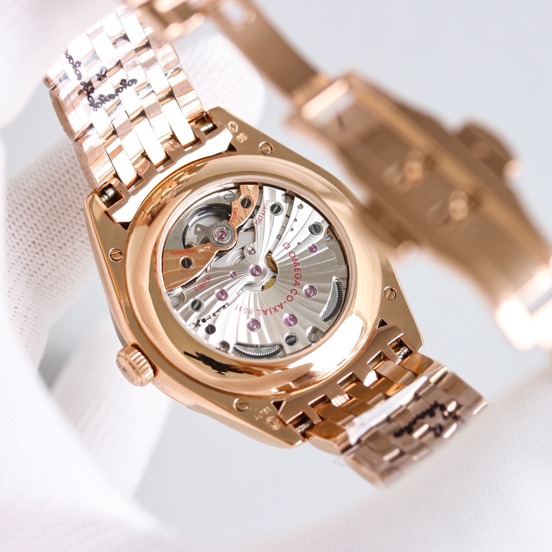 (OMEGA) De Ville Trésor watch