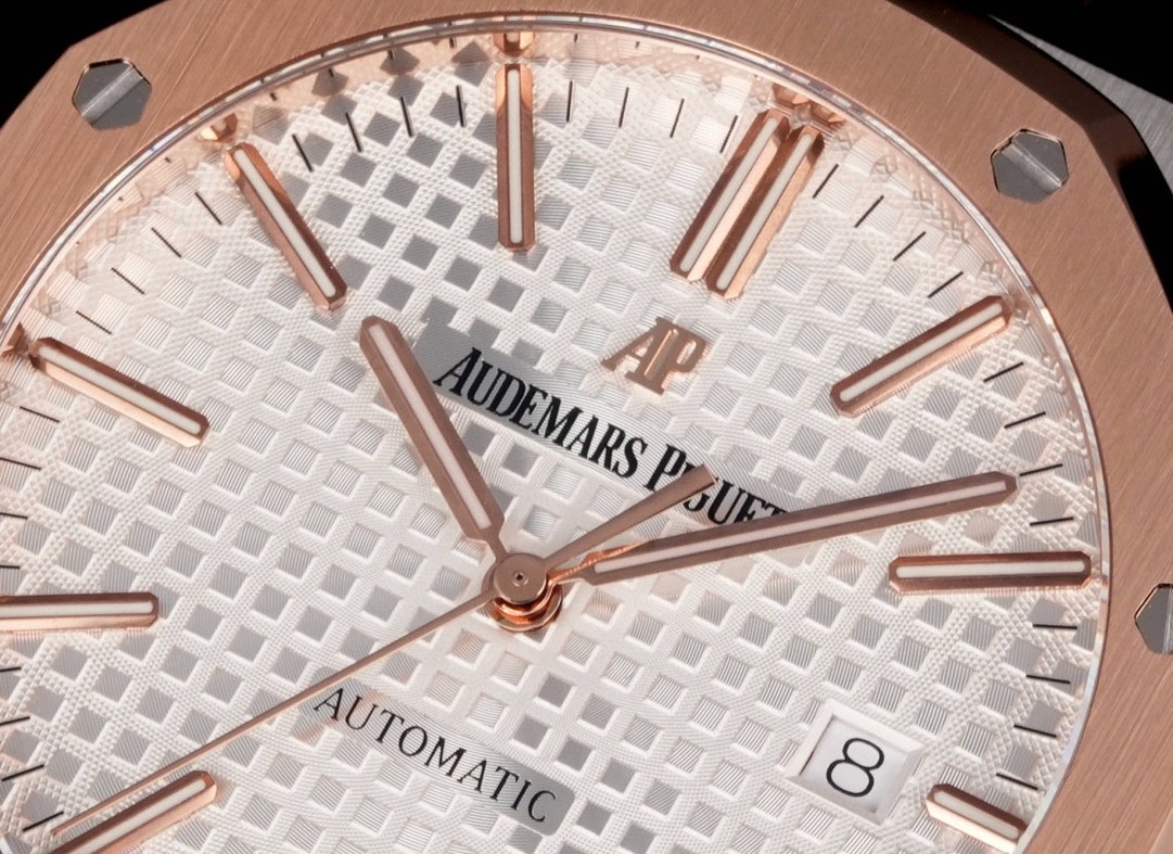 (Audemars Piguet) Royal Oak Collection “Two-Tone” (Bicolor) Models