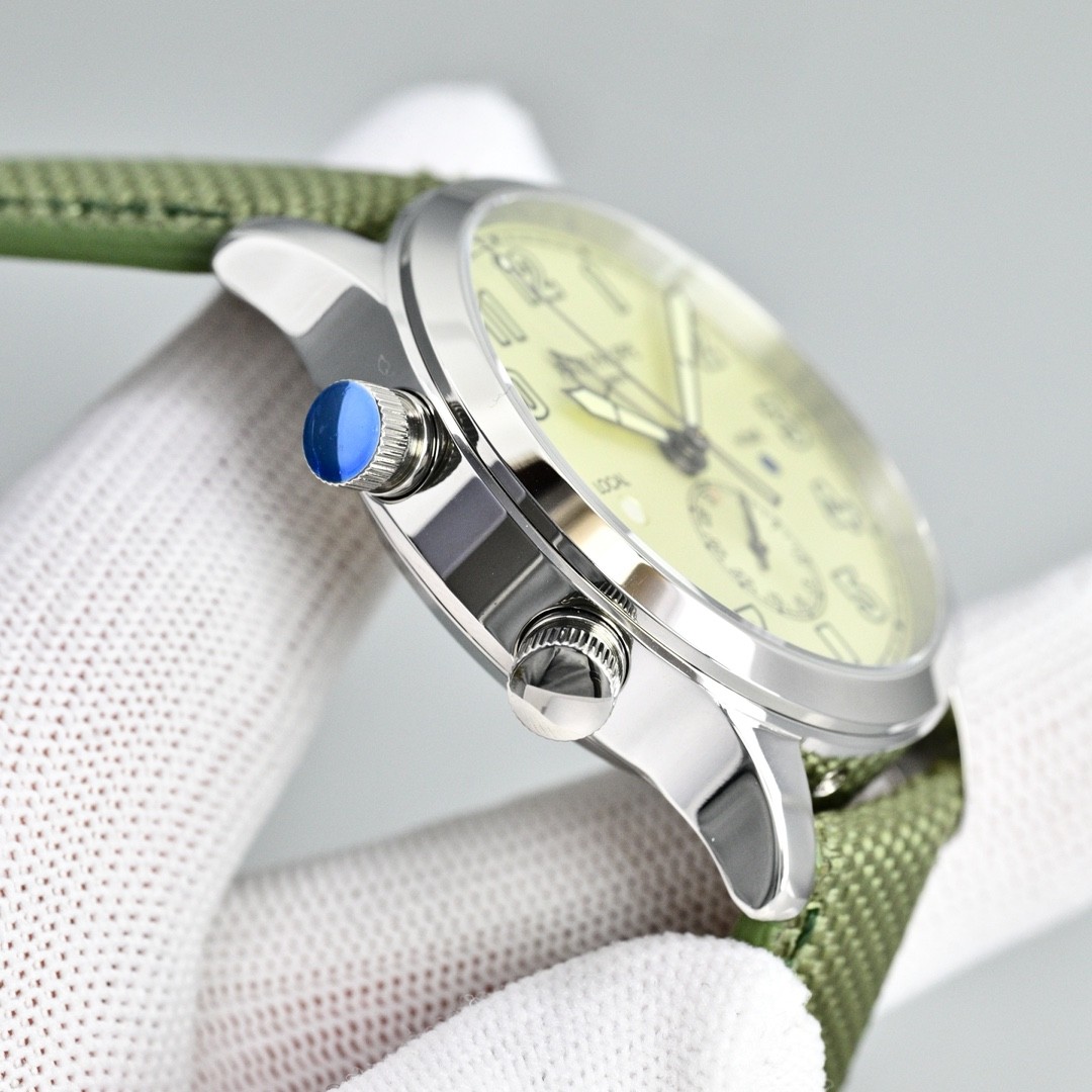 (Patek Philippe) Calatrava Pilot’s Travel Time Collection