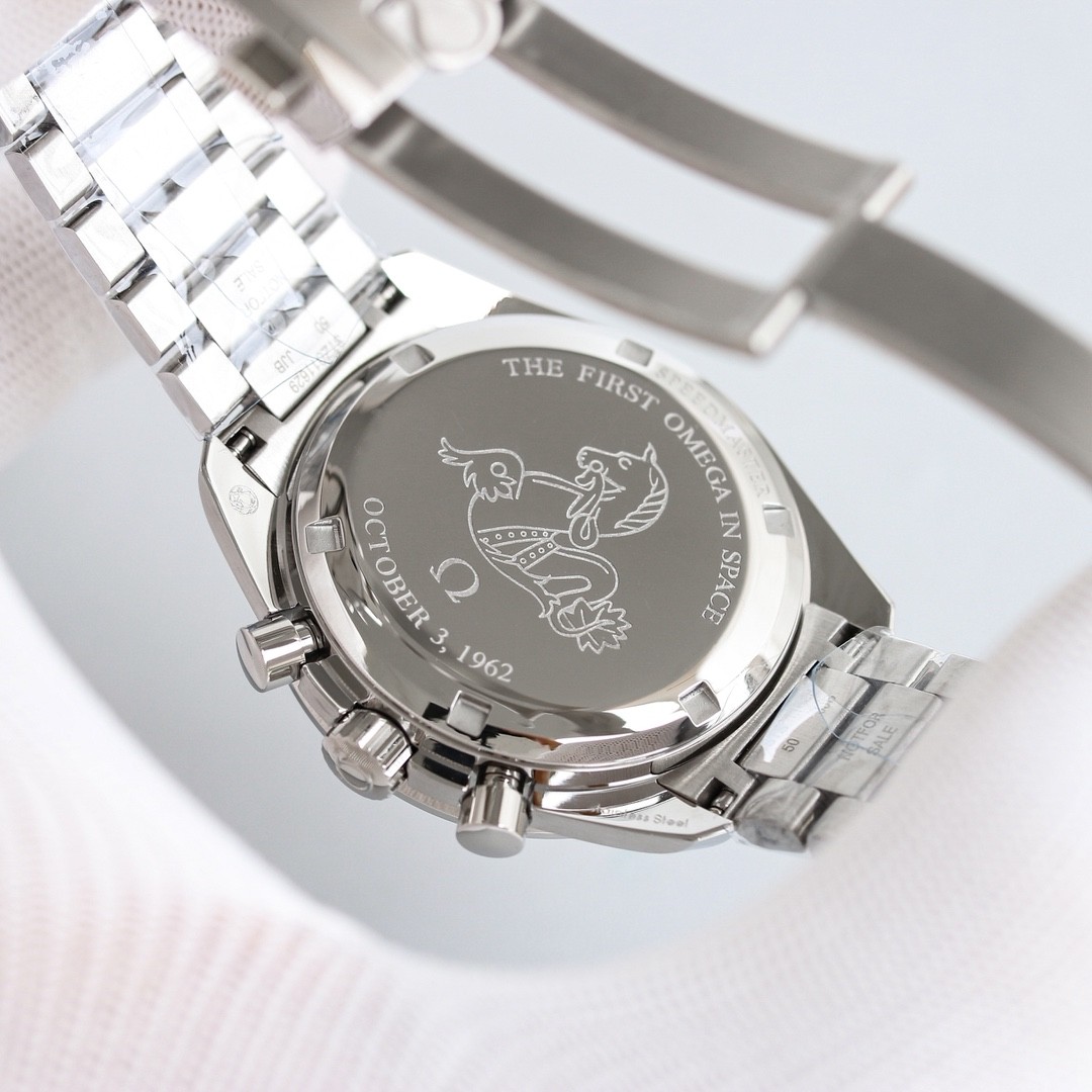 (OMEGA) A special timepiece from the Speedmaster collection