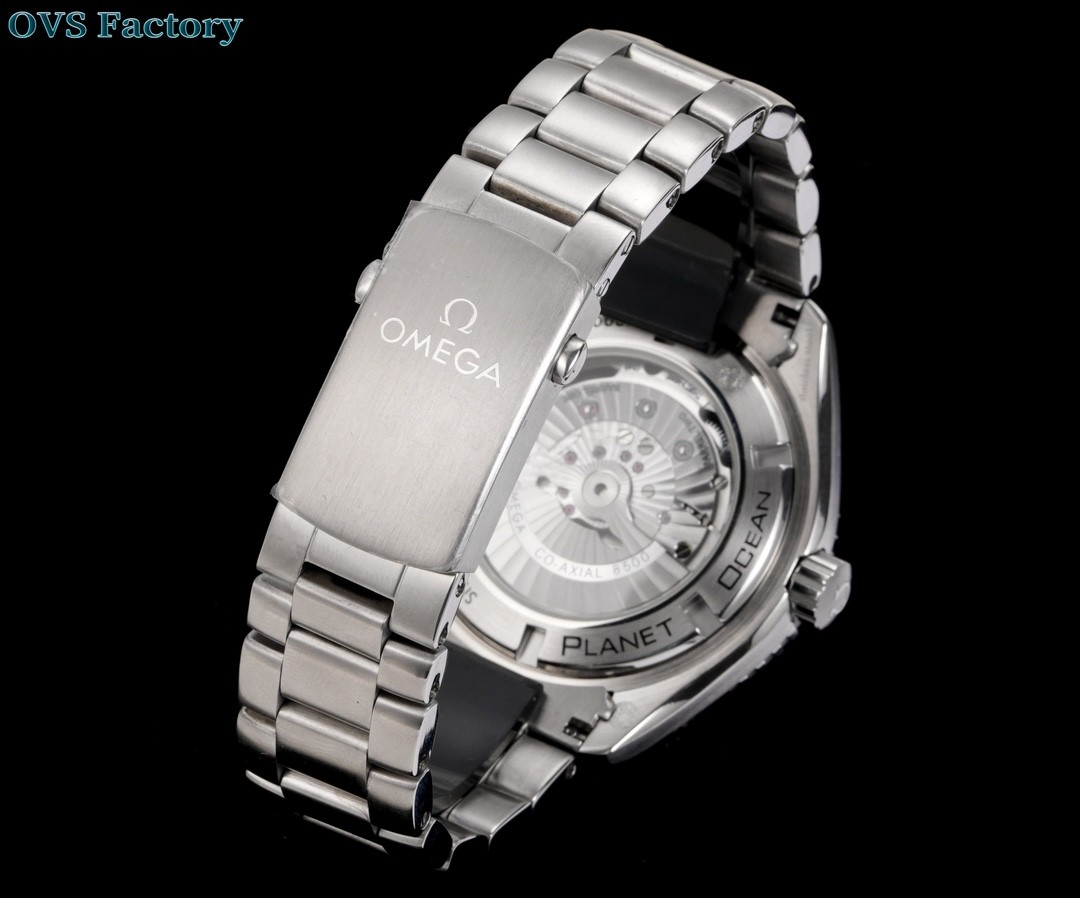 (Omega) Seamaster Planet Ocean 600M