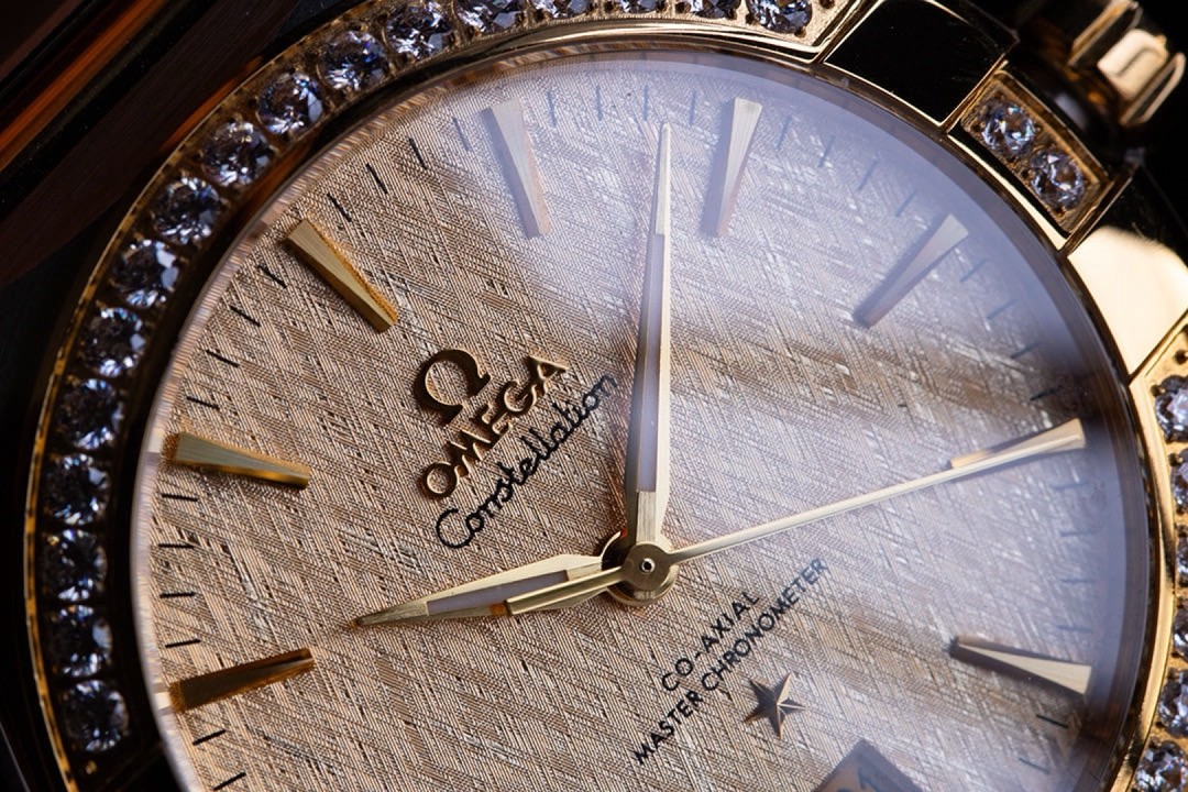 (OMEGA) Constellation 29 mm Co-Axial Master Chronometer.