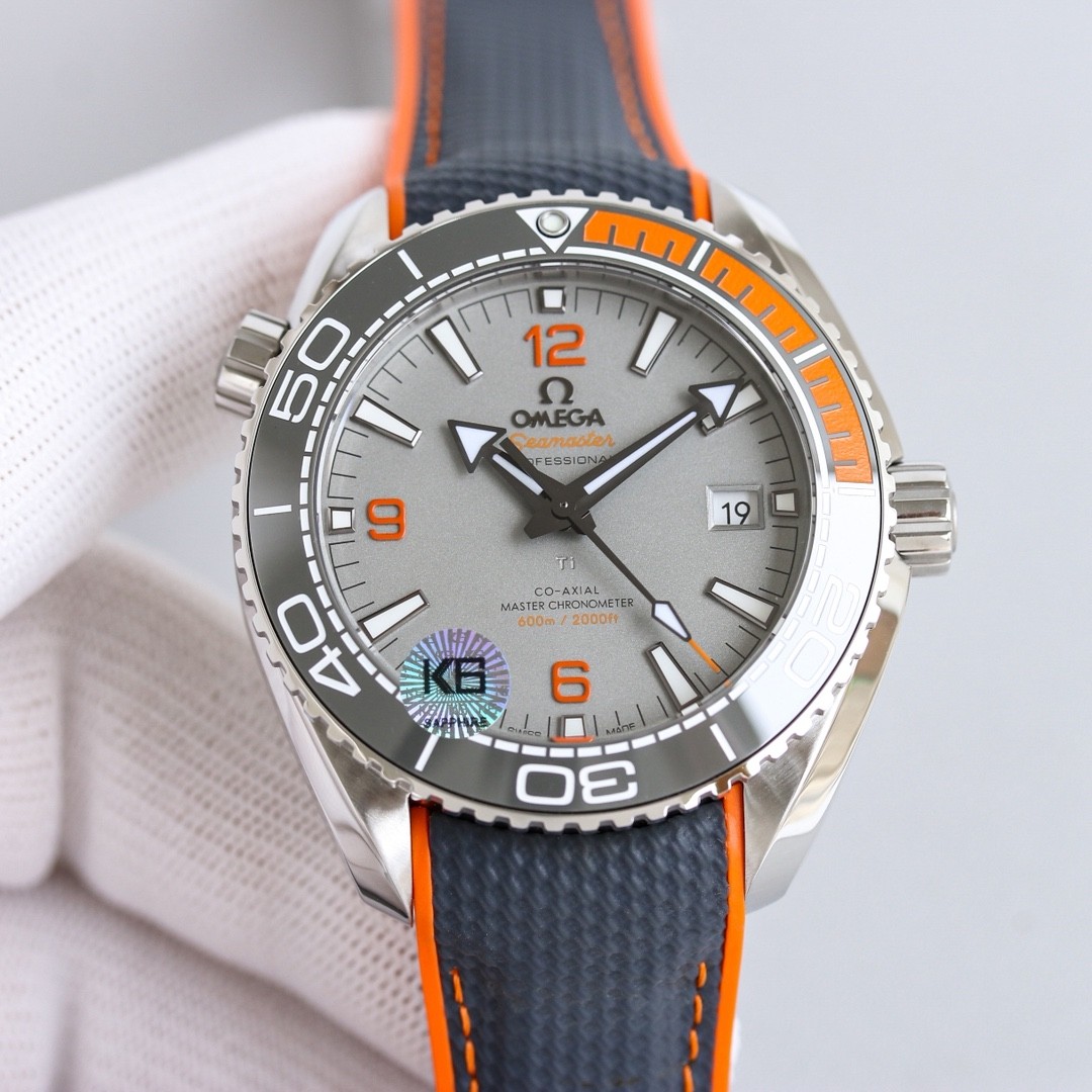 （OMEGA）Planet Ocean 600M